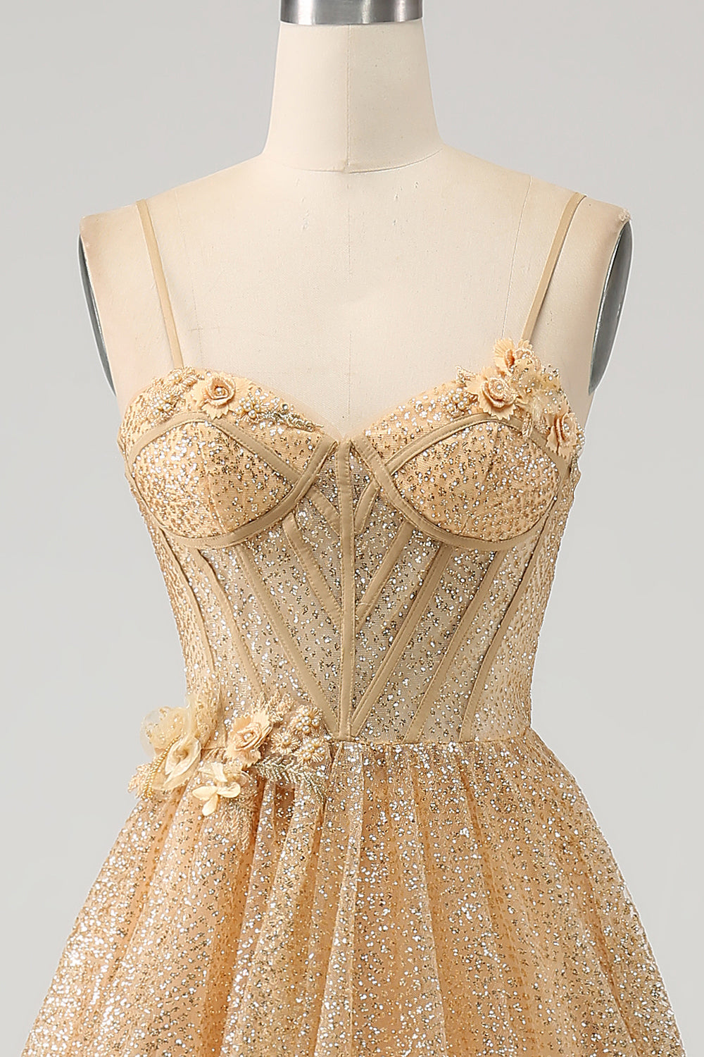 Robe de bal longue corset dorée à paillettes avec fleurs