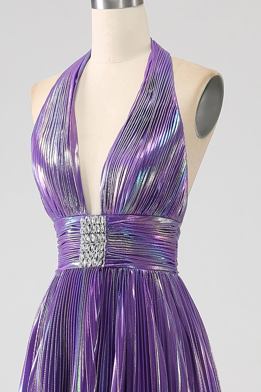 Robe de bal longue plissée métallisée violette pailletée avec fente