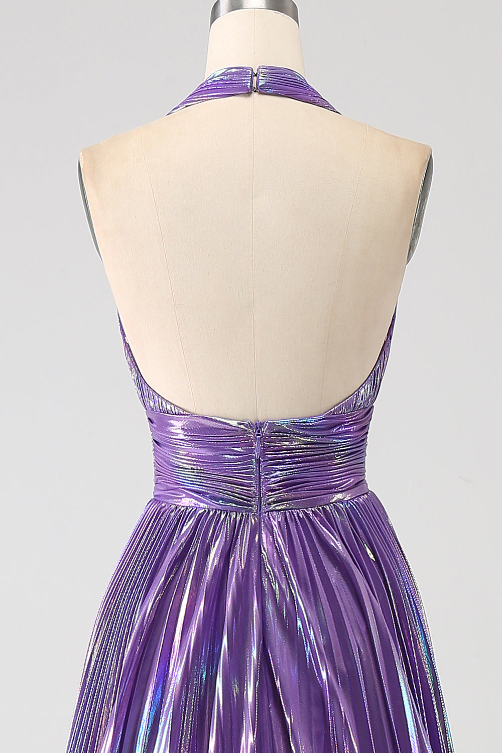 Robe de bal longue plissée métallisée violette pailletée avec fente