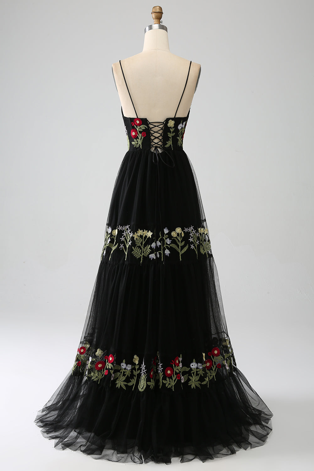 Robe de bal longue en dentelle brodée avec corset noir à bretelles spaghetti et ligne A