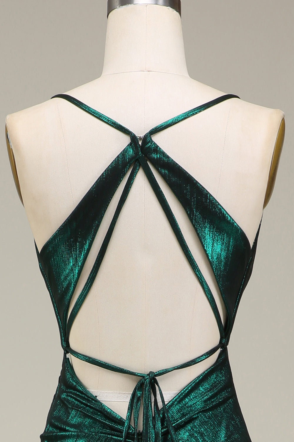 Robe de bal longue sirène à fines bretelles vert foncé avec dos nu