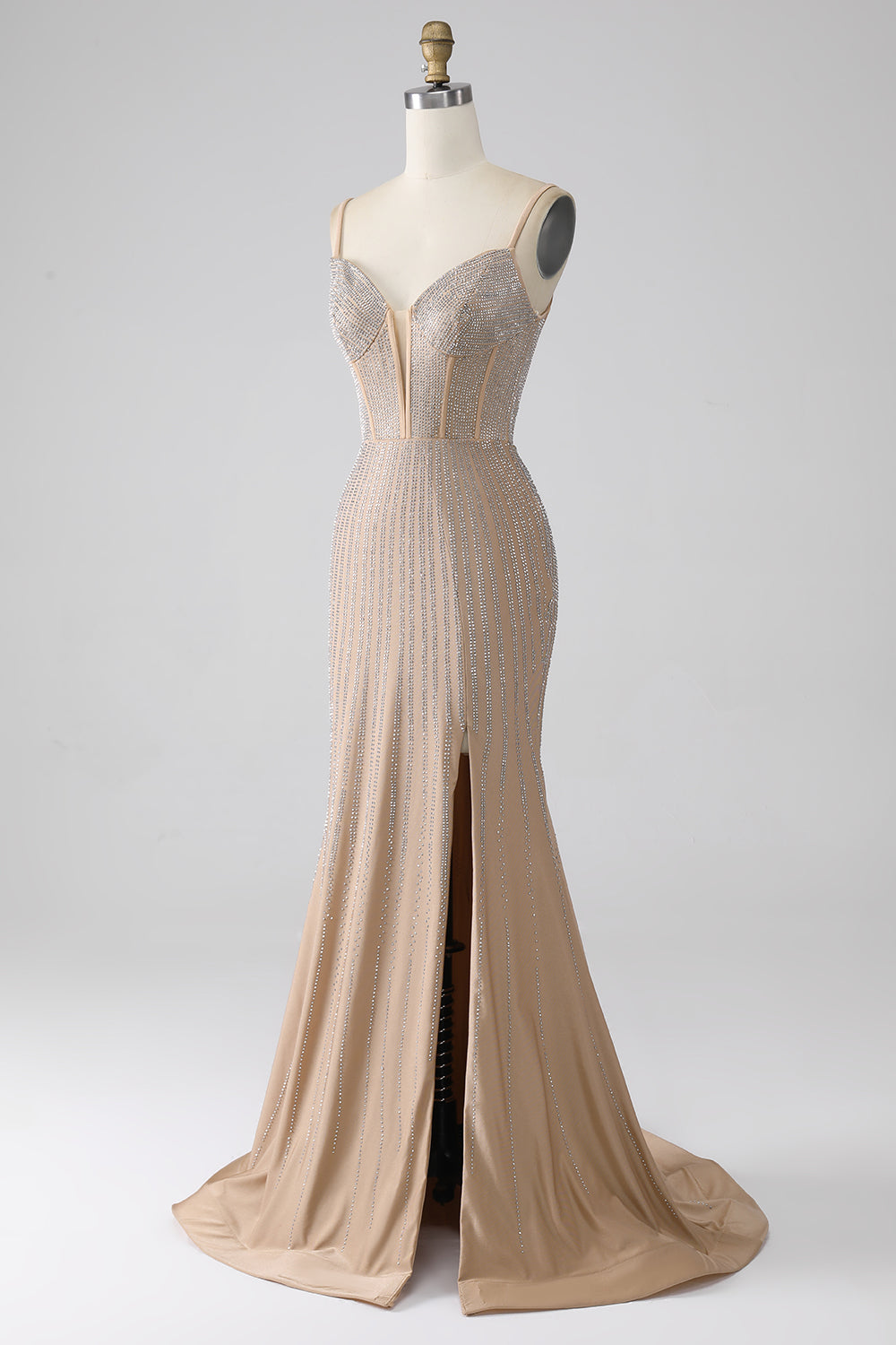 Robe de bal longue sirène champagne pailletée à bretelles spaghetti et fente