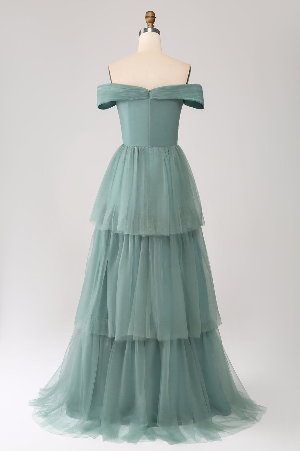 Robe de bal trapèze en tulle étagé vert gris à épaules dénudées