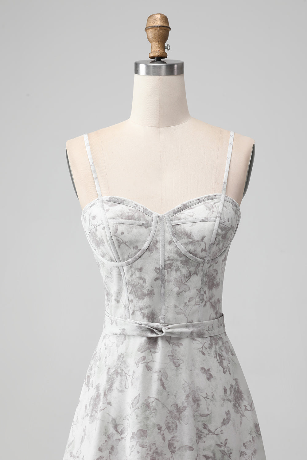 Robe de demoiselle d'honneur A-line à bretelles spaghetti, fleurs blanches et marron, avec volants