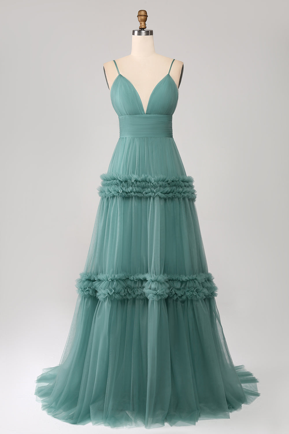 Robe de bal longue en tulle vert coupe trapèze à fines bretelles avec volants