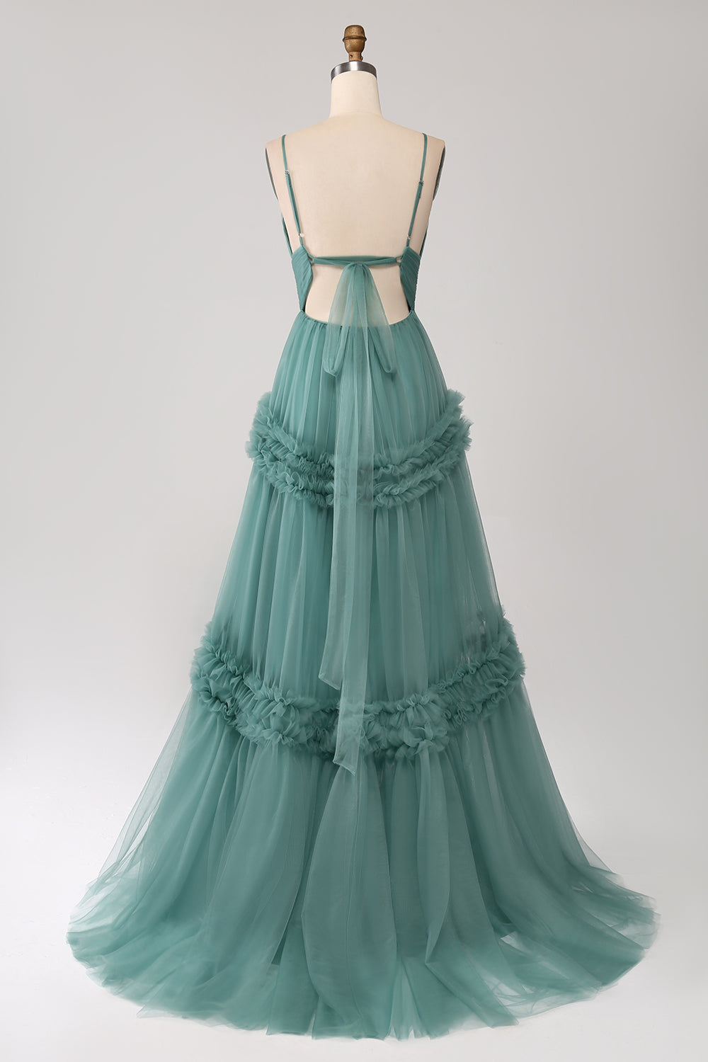 Robe de bal longue en tulle vert coupe trapèze à fines bretelles avec volants