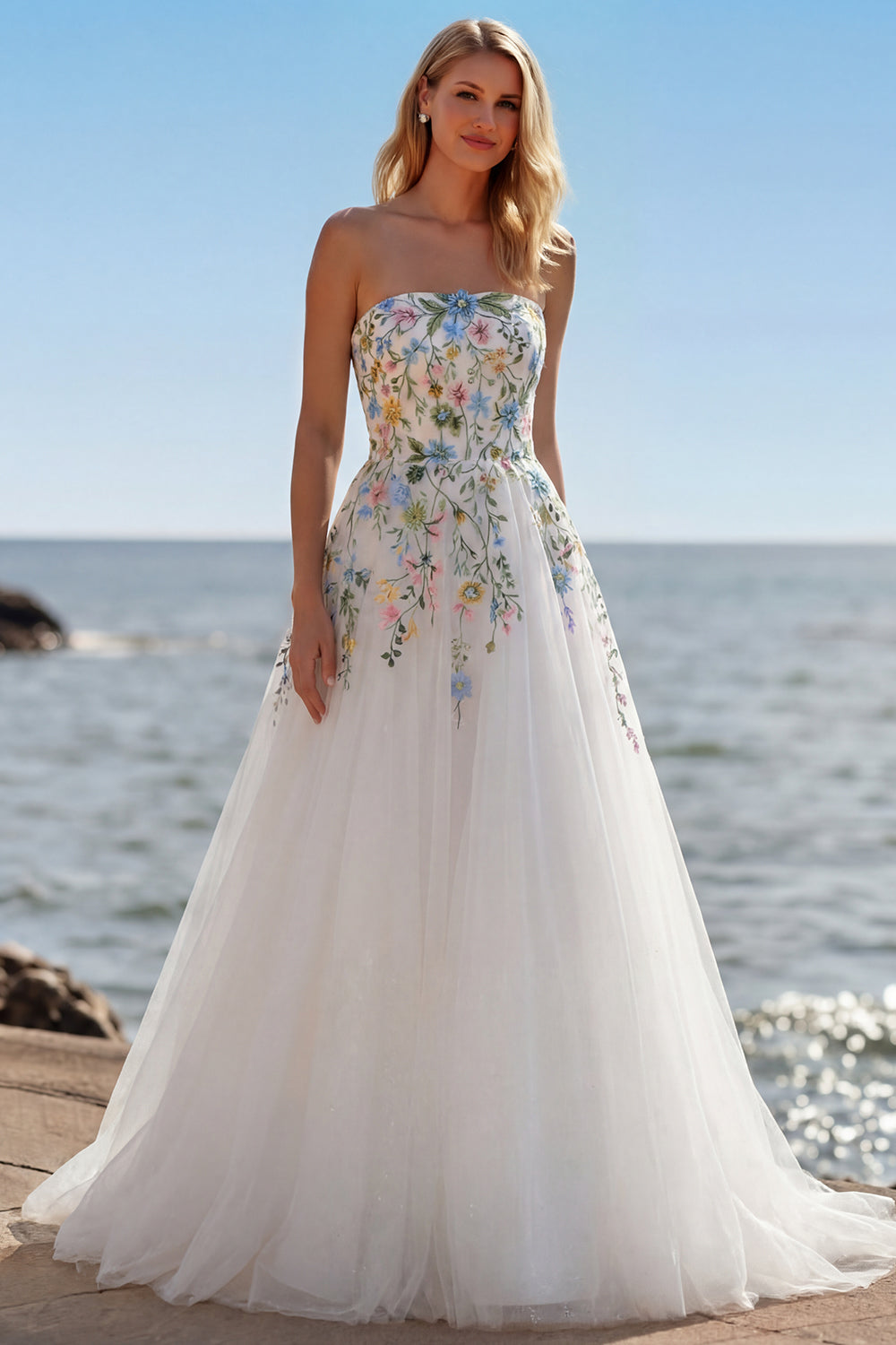 Robe de mariée bustier blanche évasée en tulle à fleurs 3D avec fente