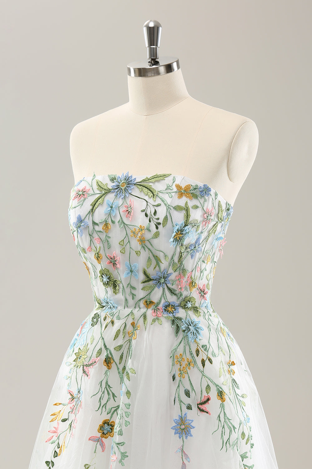 Robe de mariée bustier blanche évasée en tulle à fleurs 3D avec fente