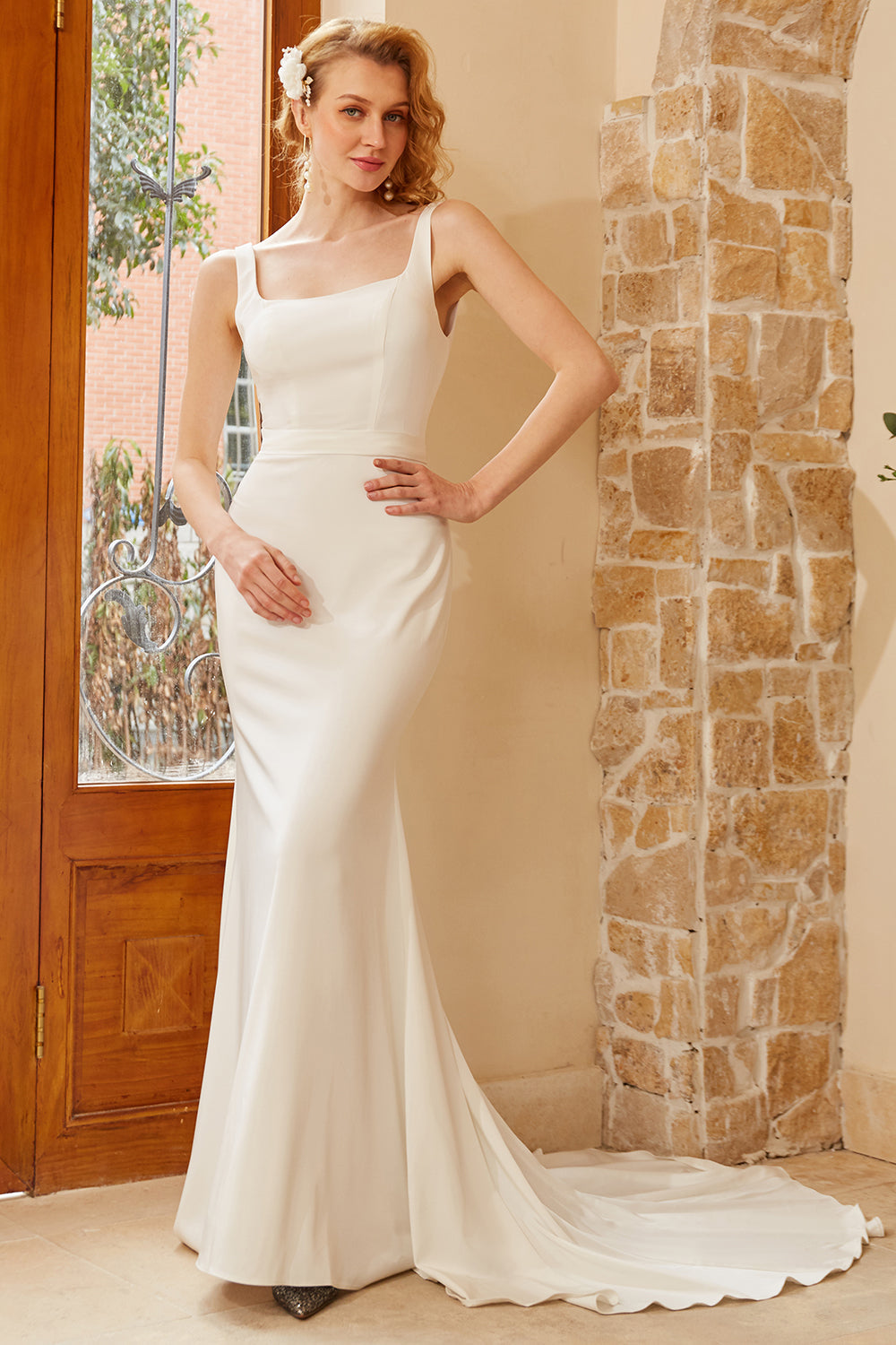 Robe de mariée sirène à encolure carrée