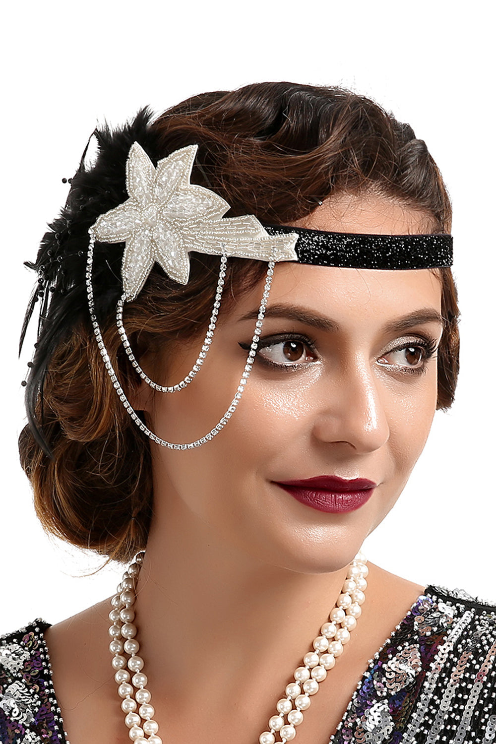 Bandeau orné de perles et de plumes noires, années 20