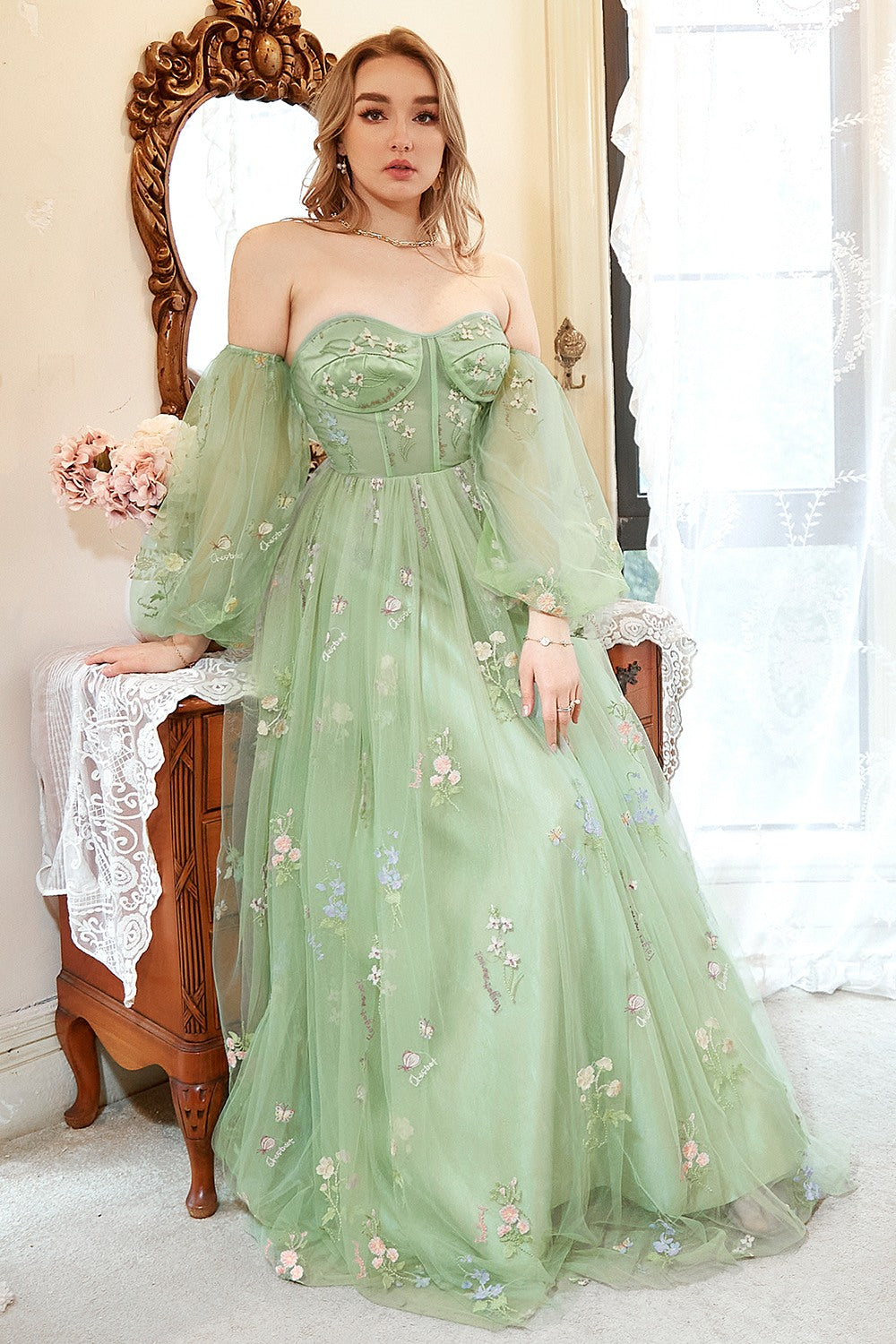 Robe de bal grande taille verte avec broderie et épaules dénudées