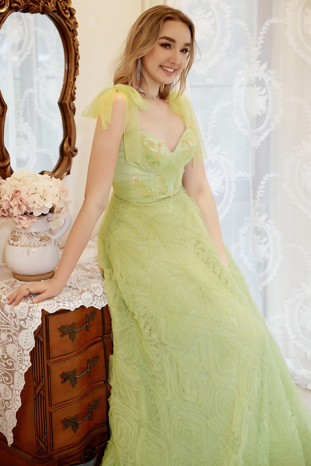 A Line Spaghetti Straps Light Green Tulle Plus Size Prom Dress
