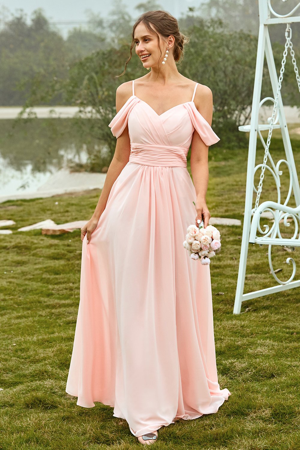 Robe de demoiselle d'honneur blush épaules dénudées