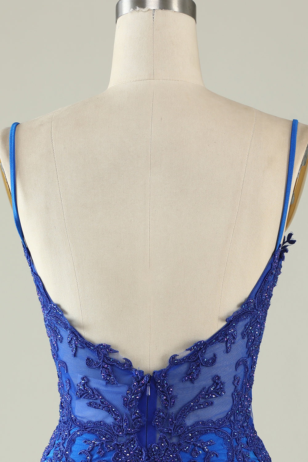 Robe de soirée corset vert foncé à fines bretelles et perles