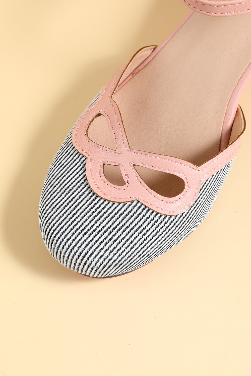 White and Black Stripe Retro Shoes