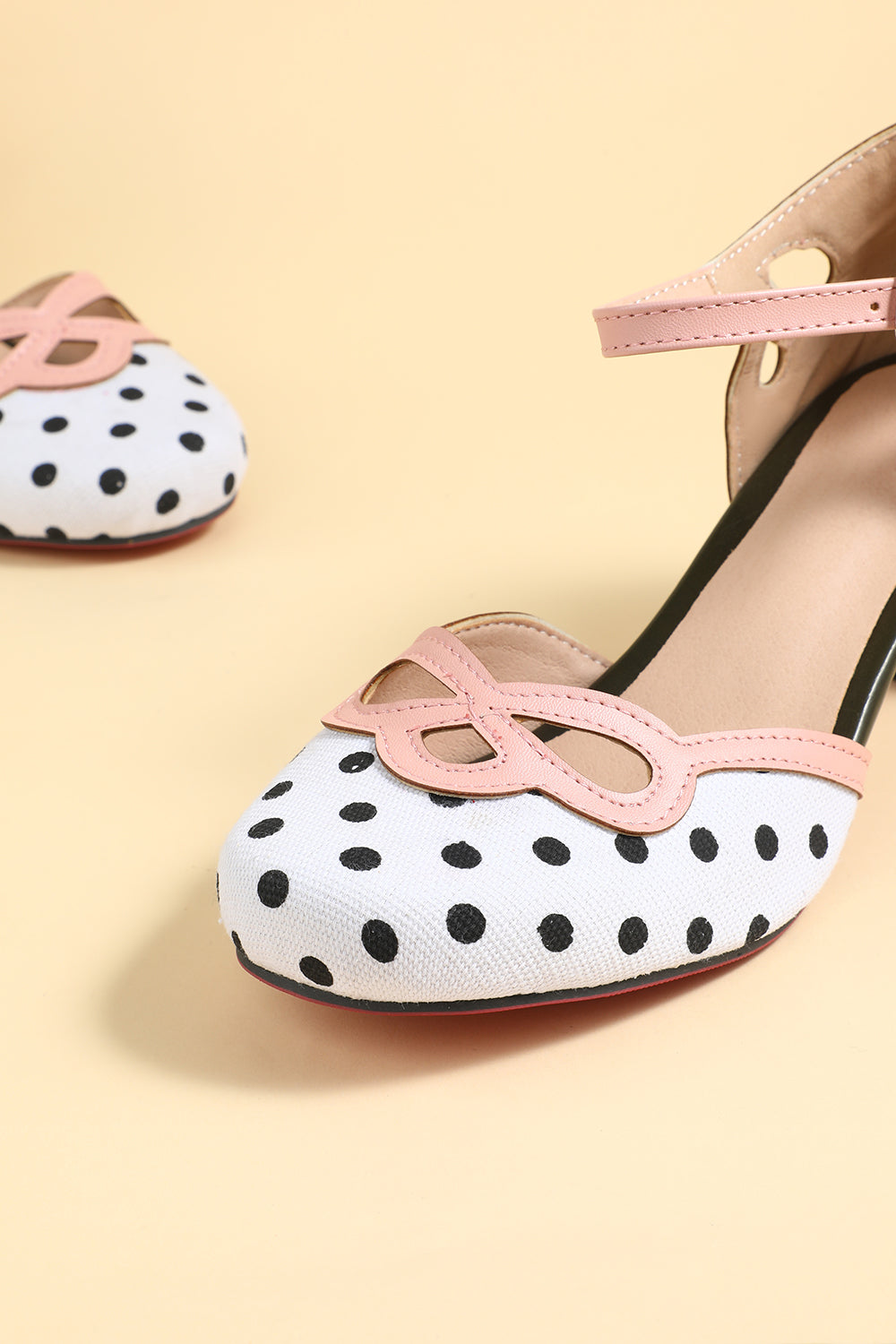 White and Black Stripe Retro Shoes