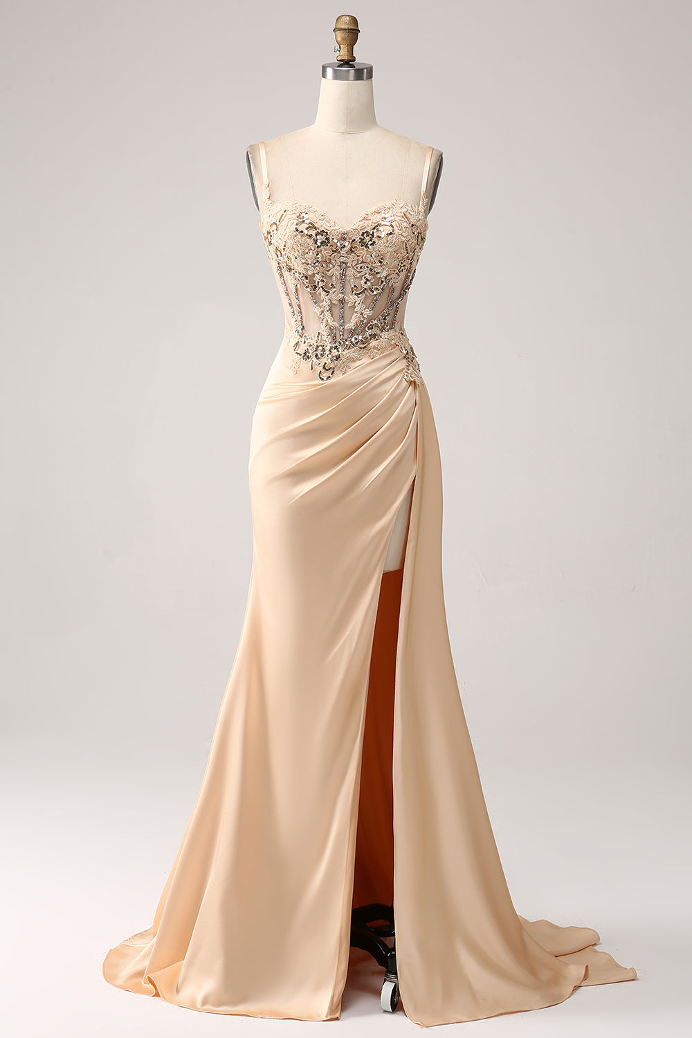 Élégante Robe de Bal Sirène Champagne en Satin Plissé avec Appliques