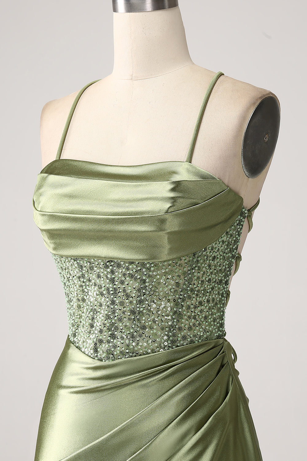 Robe de bal longue sirène verte à col bénitier, sequins et fente