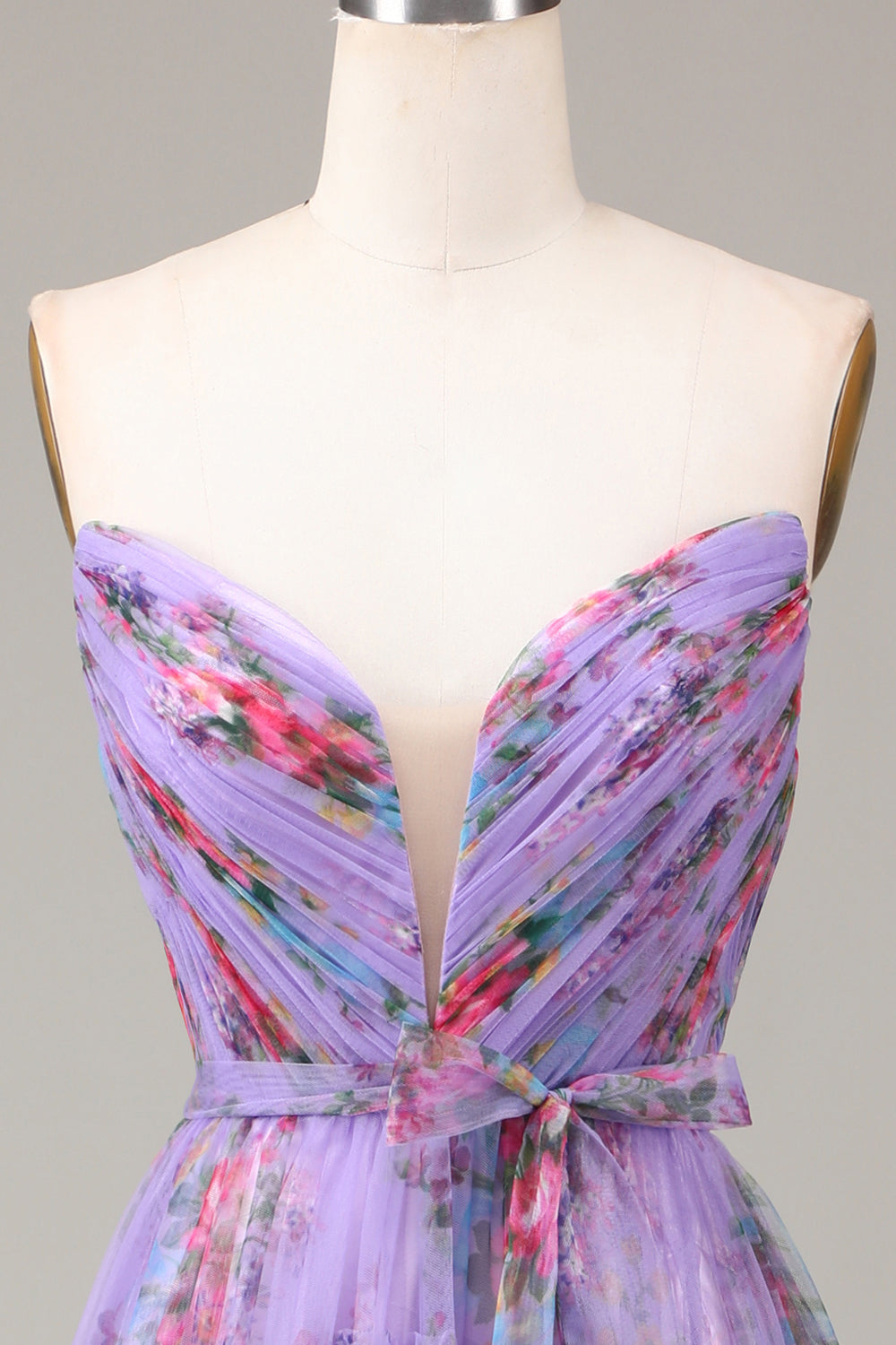 Robe de bal trapèze en mousseline florale violette Sweetheart avec volants