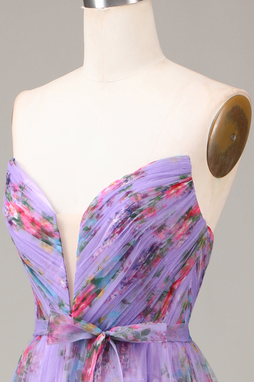 Robe de bal trapèze en mousseline florale violette Sweetheart avec volants