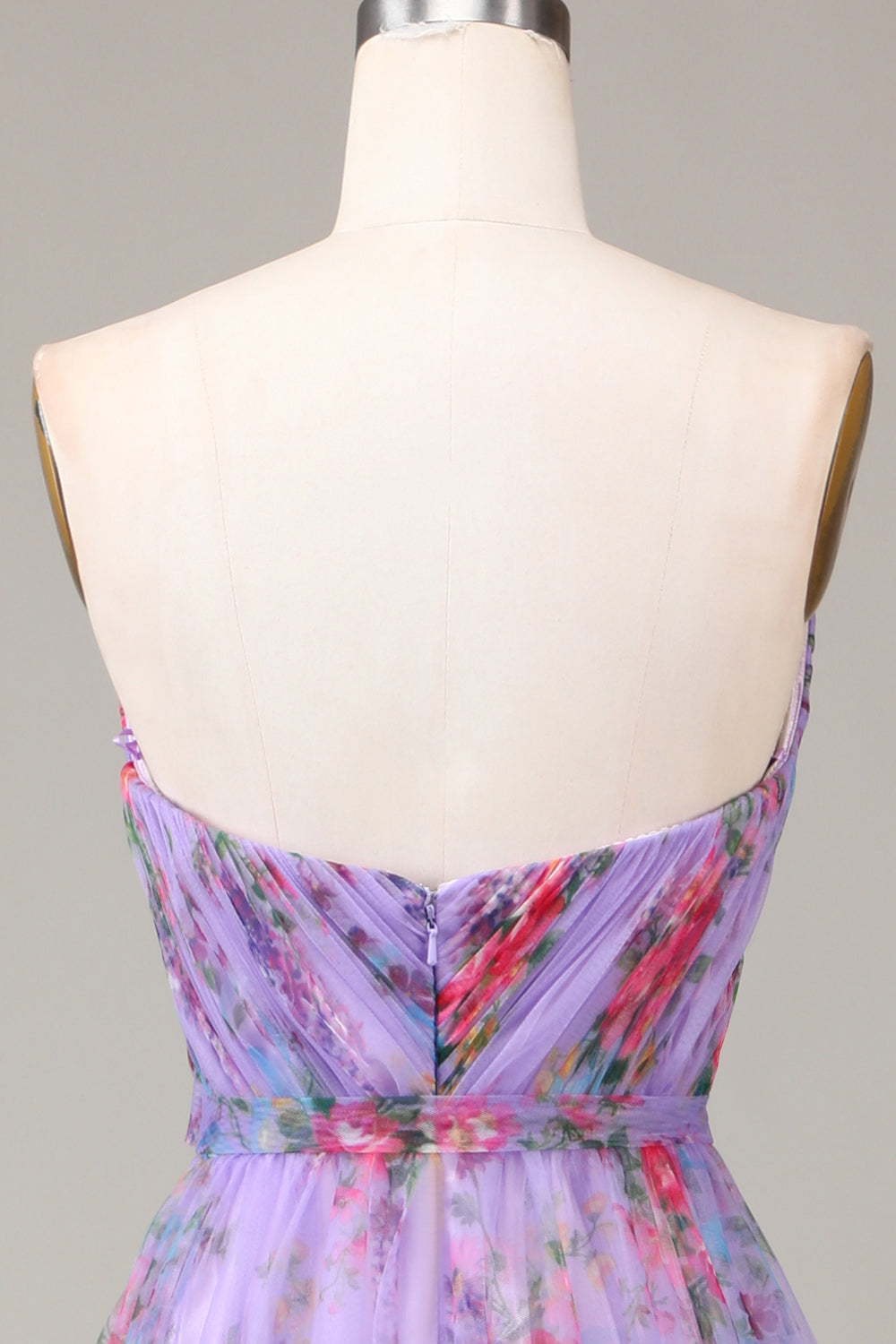 Robe de bal trapèze en mousseline florale violette Sweetheart avec volants