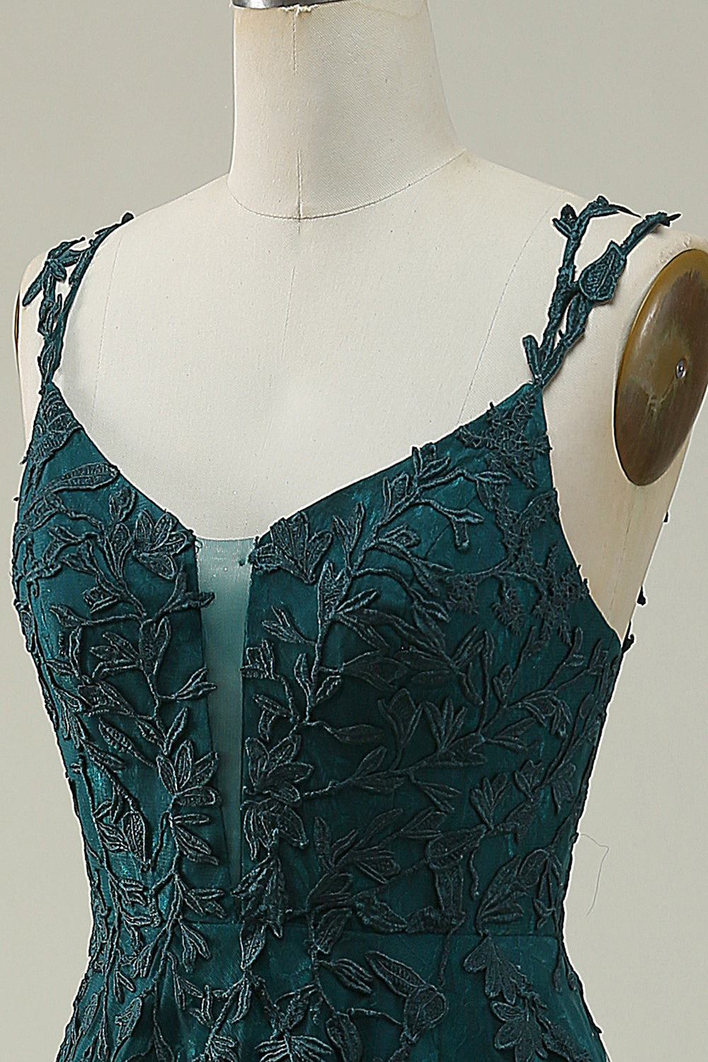 Robe de bal longue rouge à bretelles spaghetti ligne A avec appliques
