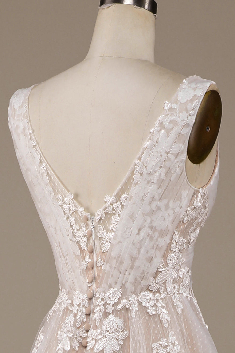 Robe de mariée traîne brosse en tulle abricot avec dentelle